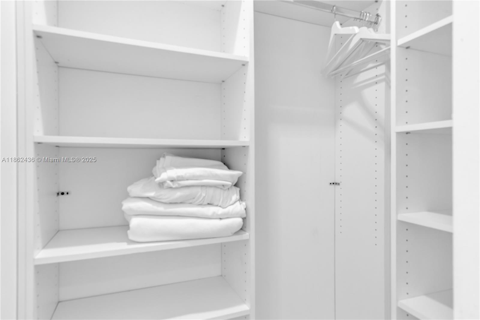 BRICKELLHOUSE CONDO - Residential