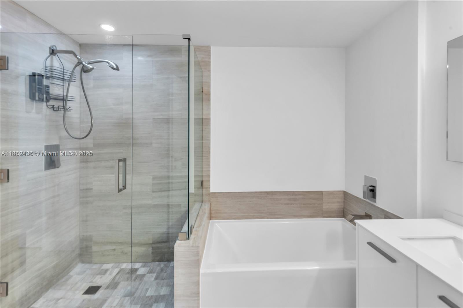 BRICKELLHOUSE CONDO - Residential