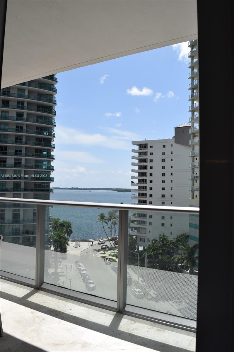 BRICKELLHOUSE CONDO - Residential