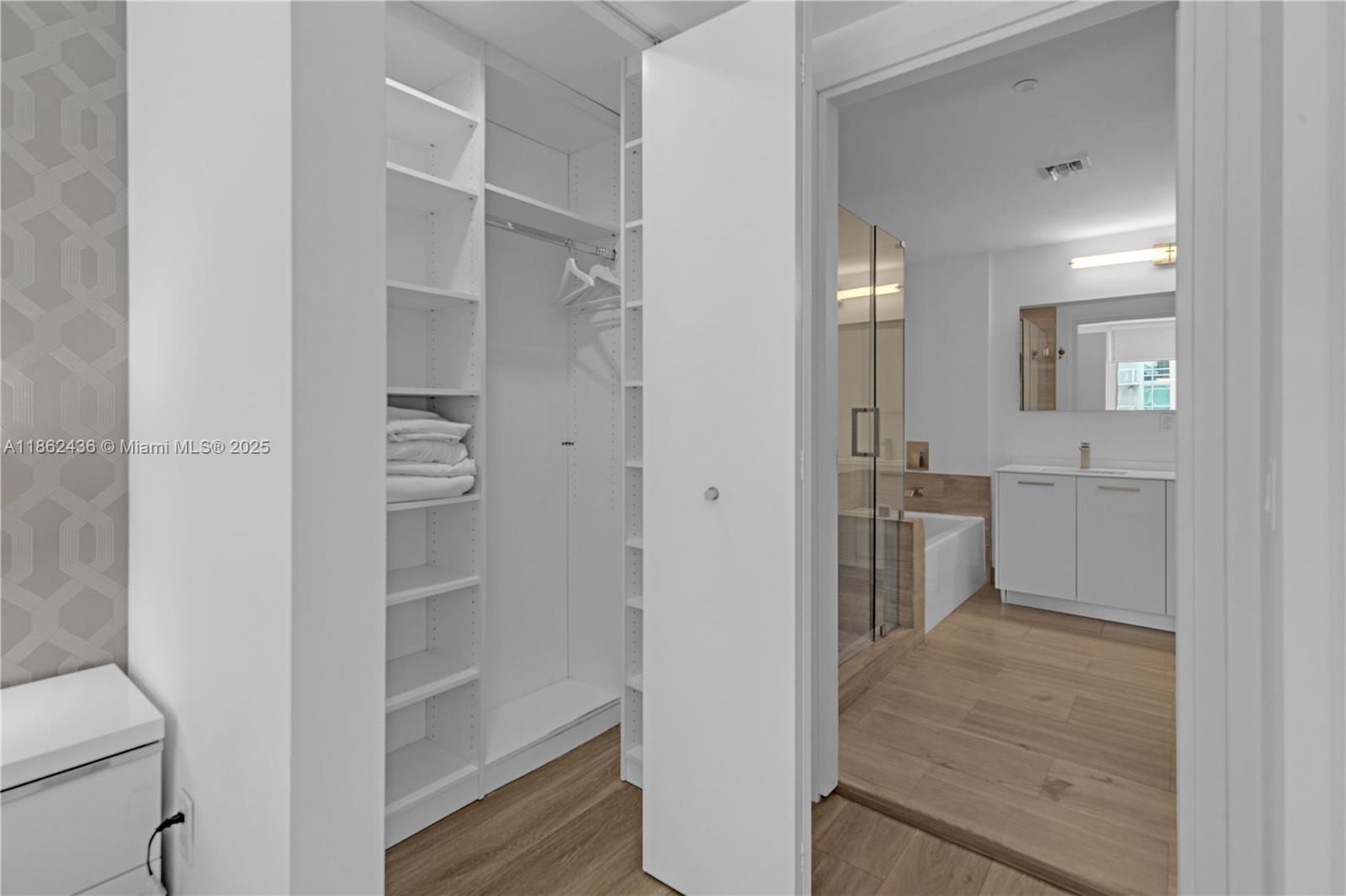 BRICKELLHOUSE CONDO - Residential