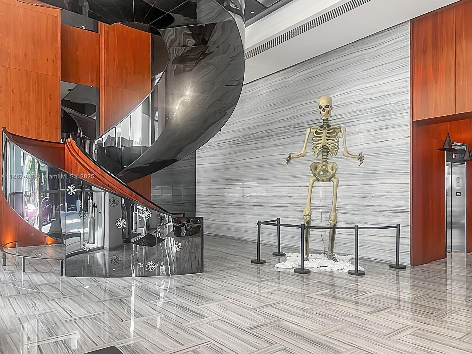 1300 Brickell Bay Dr 903