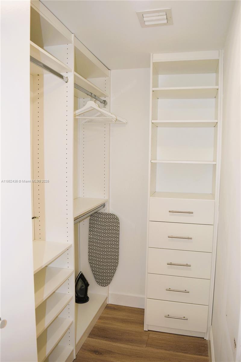 BRICKELLHOUSE CONDO - Residential