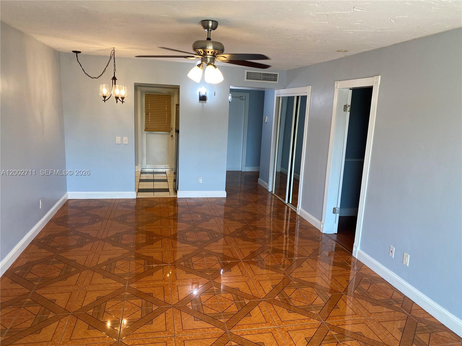 ARROWHEAD CONDO NO III - Residential Lease