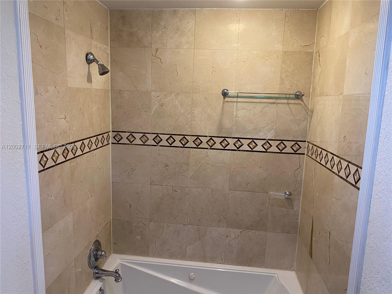 ARROWHEAD CONDO NO III - Residential Lease