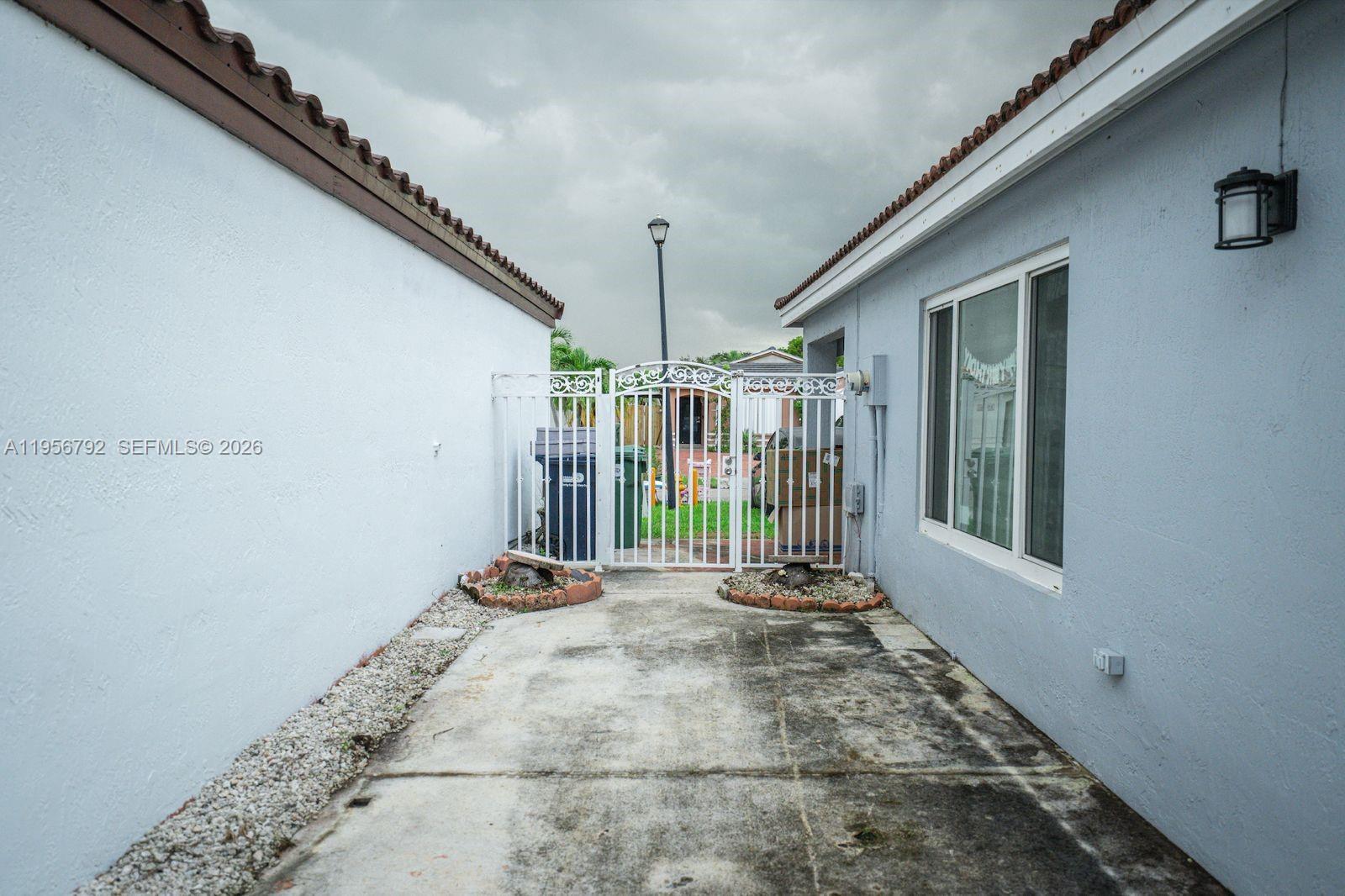 WEITZER SERENA LAKES WEST - Residential