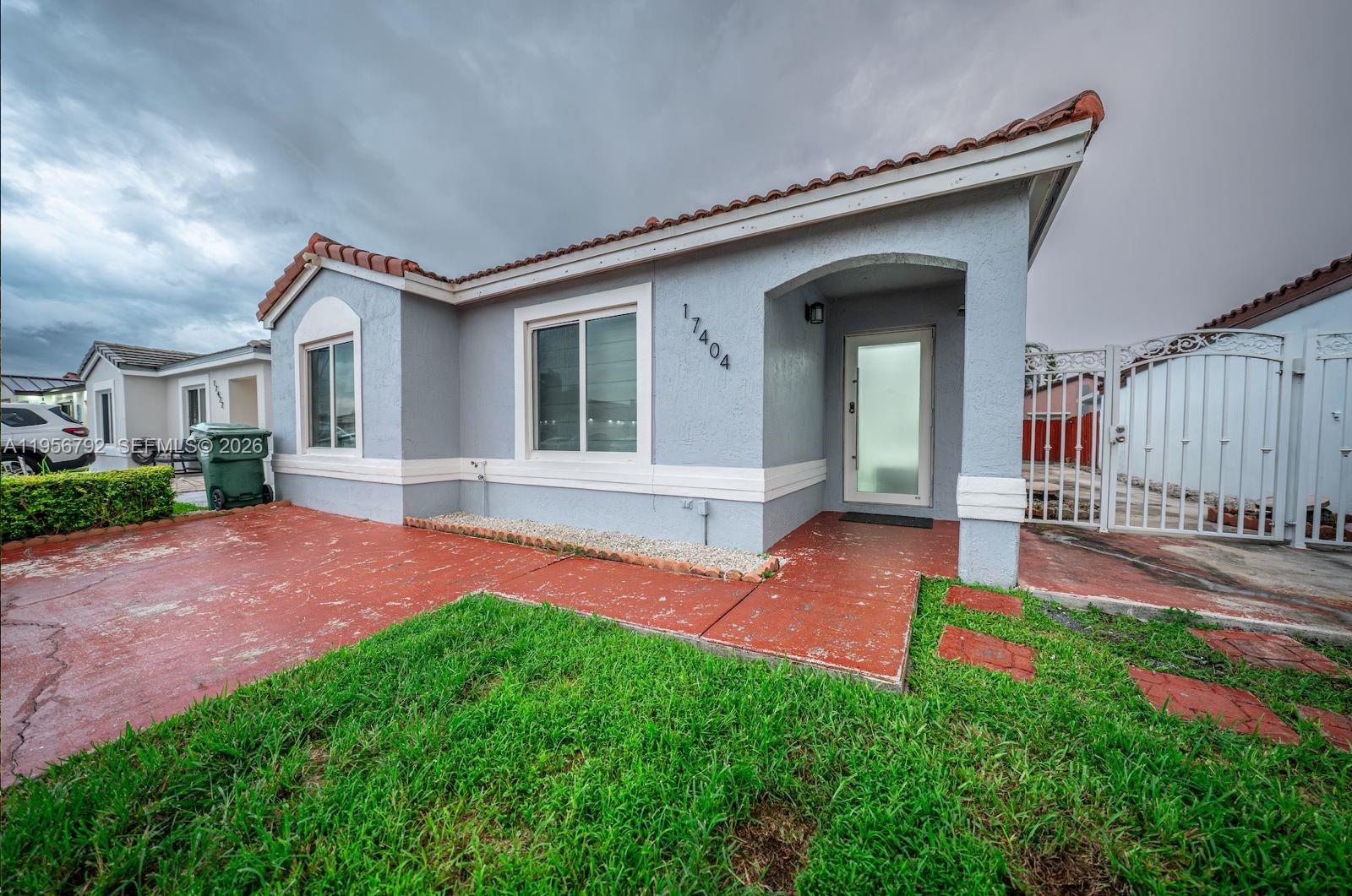 WEITZER SERENA LAKES WEST - Residential