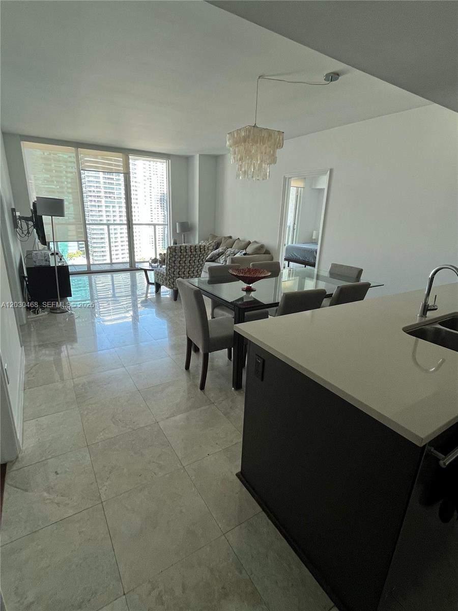 500 Brickell Ave 3105