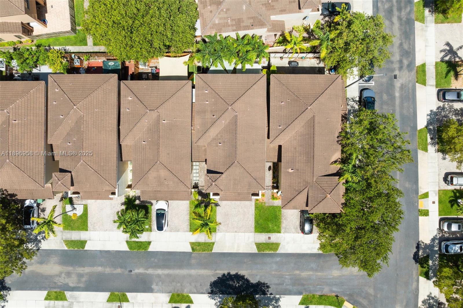 TRELLIS AT BAYSHORE - Residential