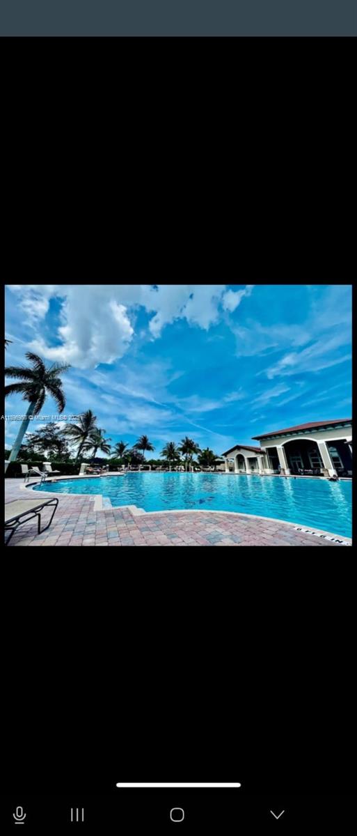 TRELLIS AT BAYSHORE - Residential