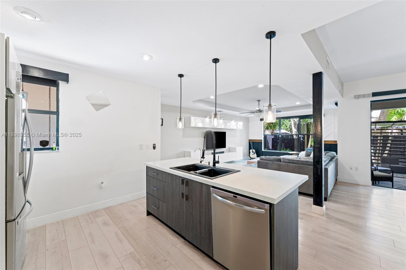 TRELLIS AT BAYSHORE - Residential