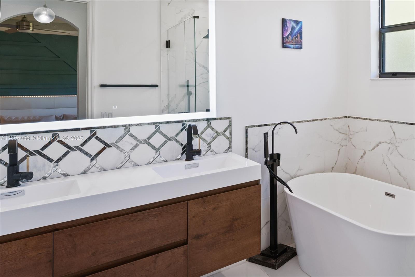 TRELLIS AT BAYSHORE - Residential