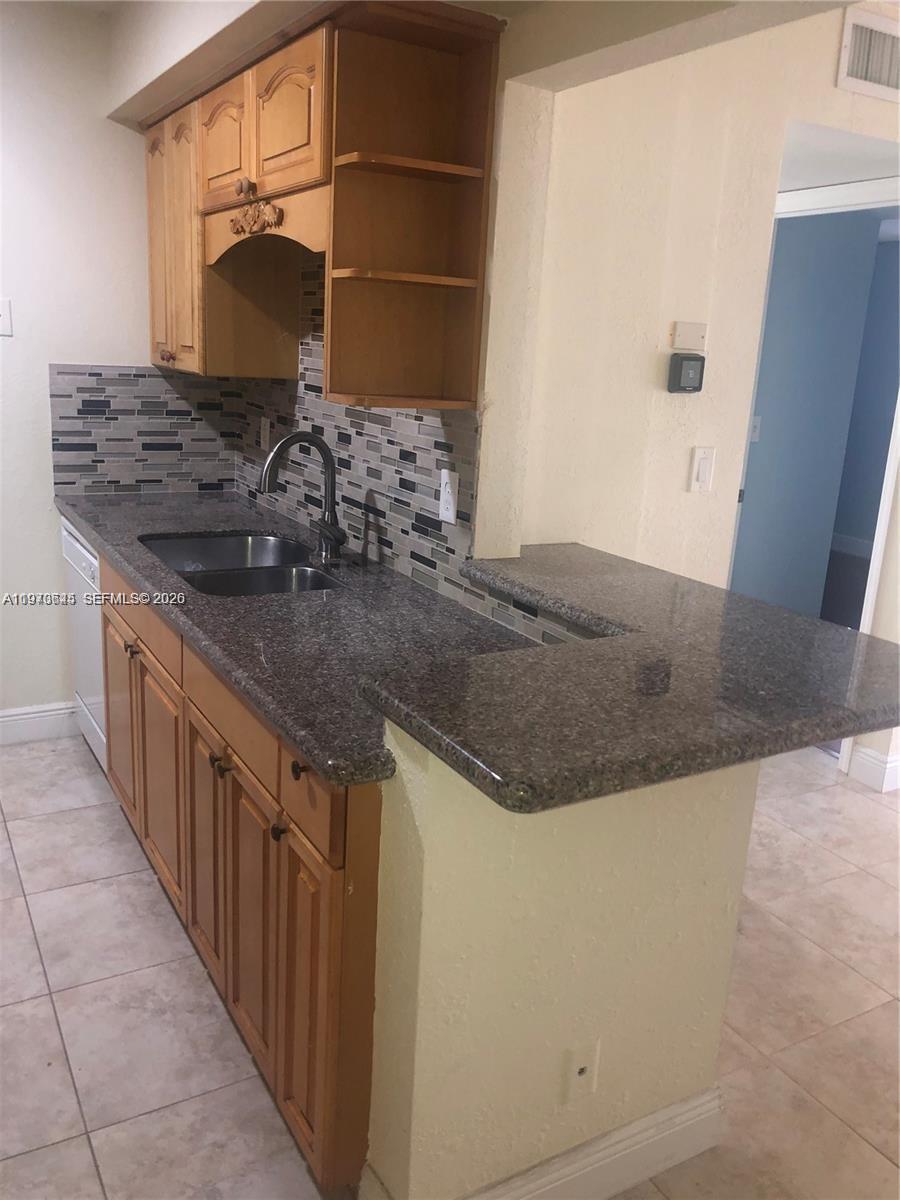 STONEBRIDGE GARDENS SECTI - Residential