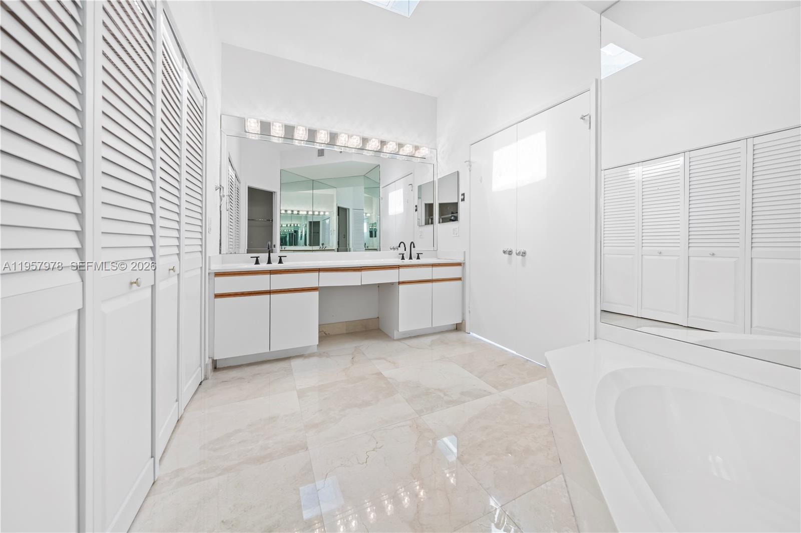 MYSTIC POINTE CONDO NO ON - Residential