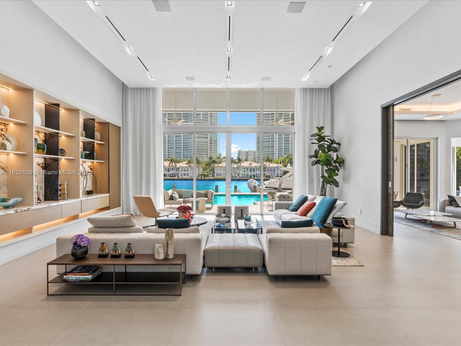 GOLDEN BEACH SEC D - Residential