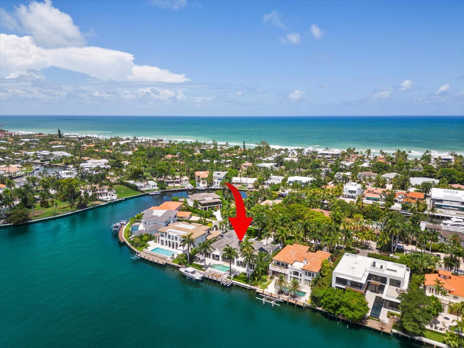 GOLDEN BEACH SEC D - Residential