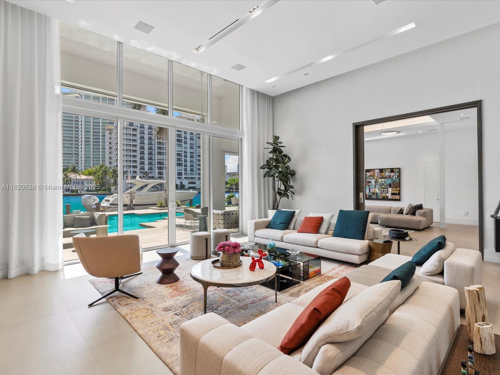 GOLDEN BEACH SEC D - Residential