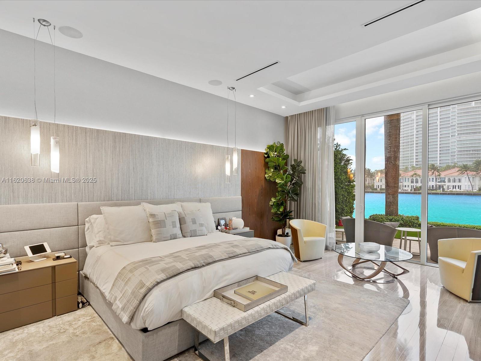 GOLDEN BEACH SEC D - Residential