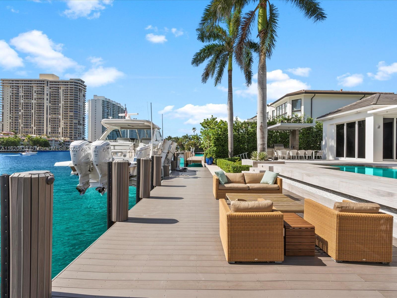 GOLDEN BEACH SEC D - Residential