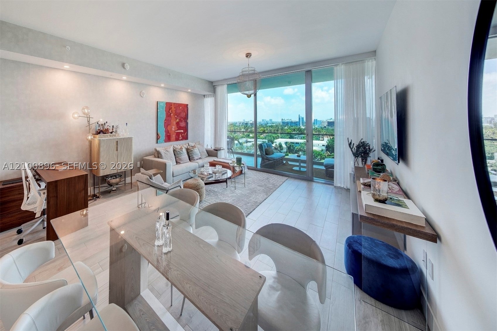 10201 Collins Ave 804