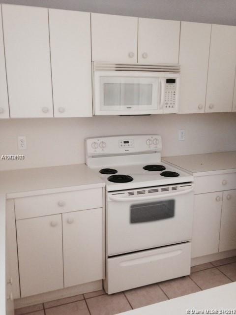 CARIBBEAN ISLES VILLAS CO - Residential