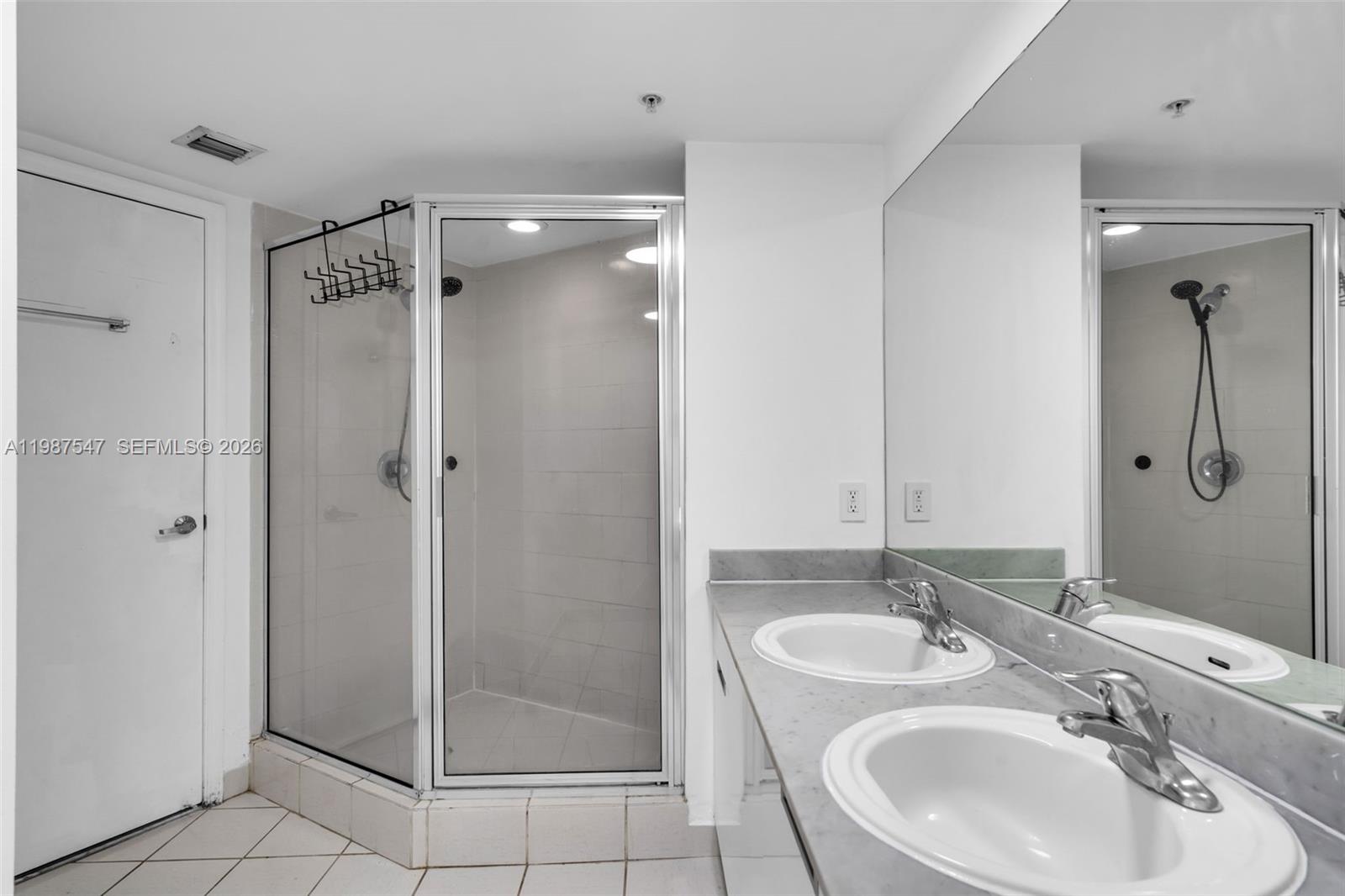 THE BRIDGEWATER CONDO - Residential Lease