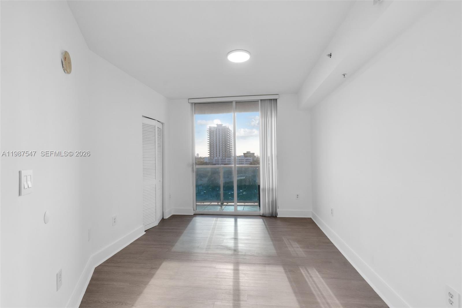 THE BRIDGEWATER CONDO - Residential Lease