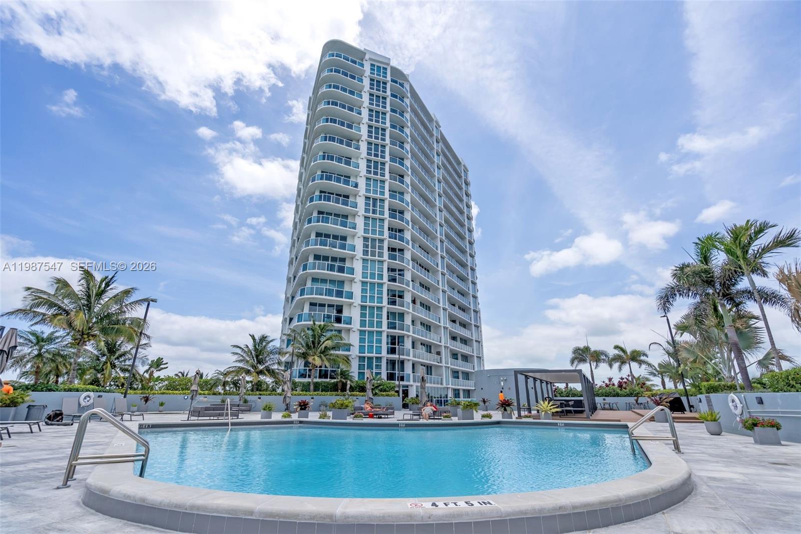 THE BRIDGEWATER CONDO - Residential Lease