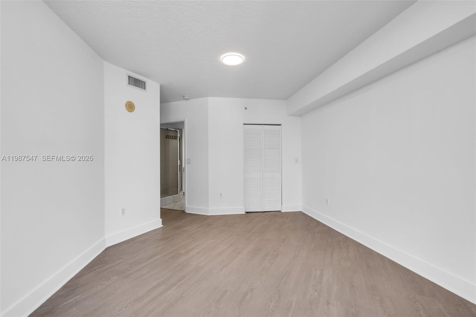 THE BRIDGEWATER CONDO - Residential Lease