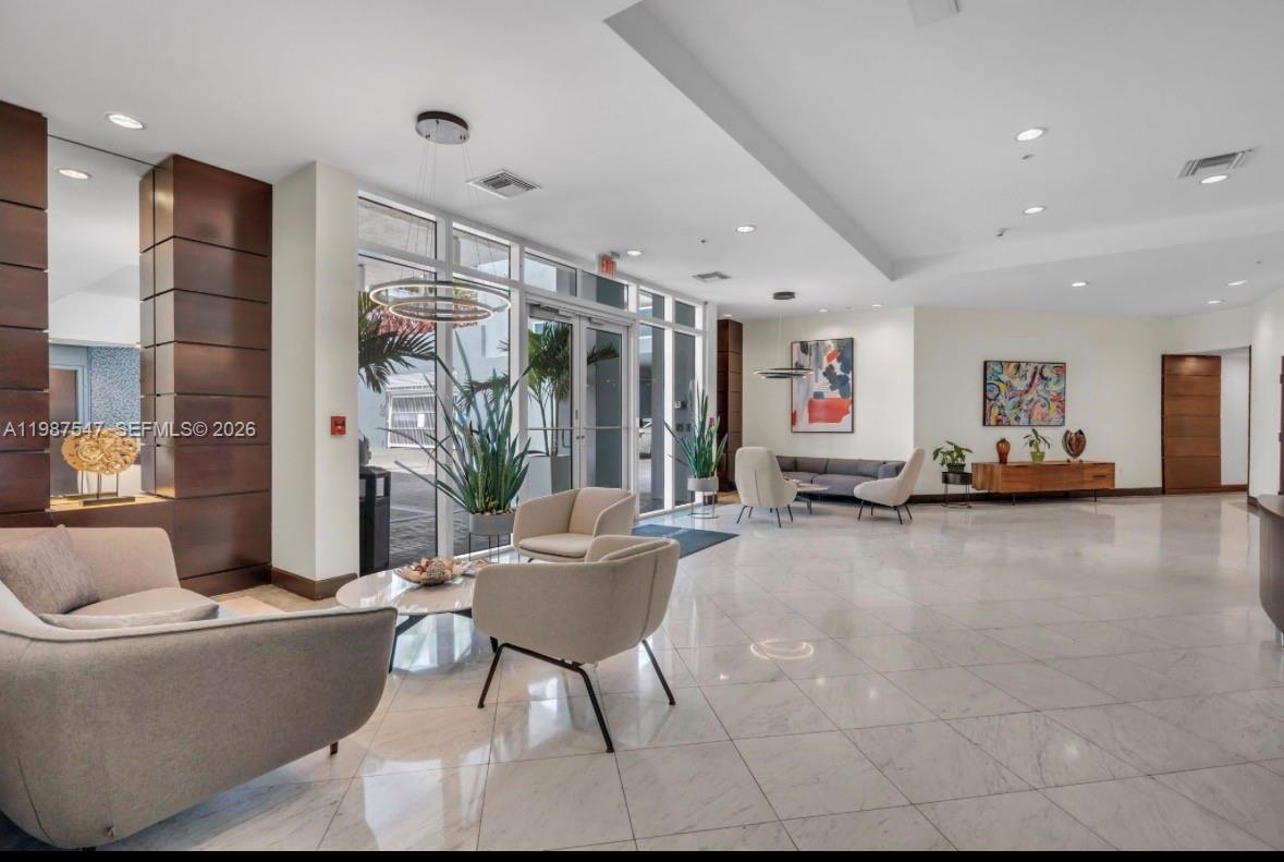 THE BRIDGEWATER CONDO - Residential Lease