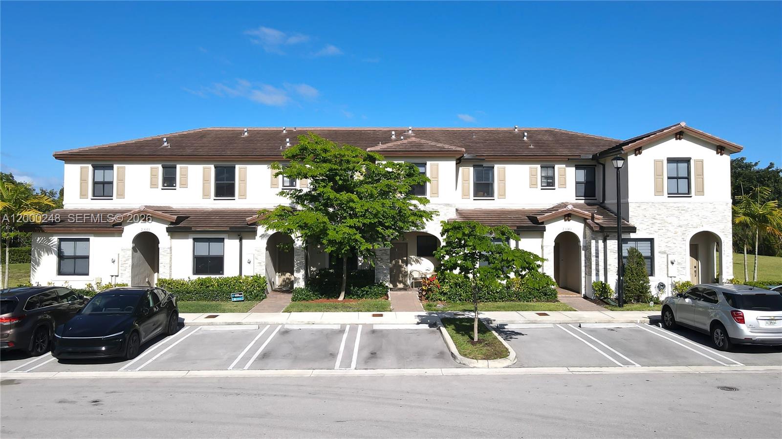 ENCLAVE SOUTH PHASE 2 - Residential