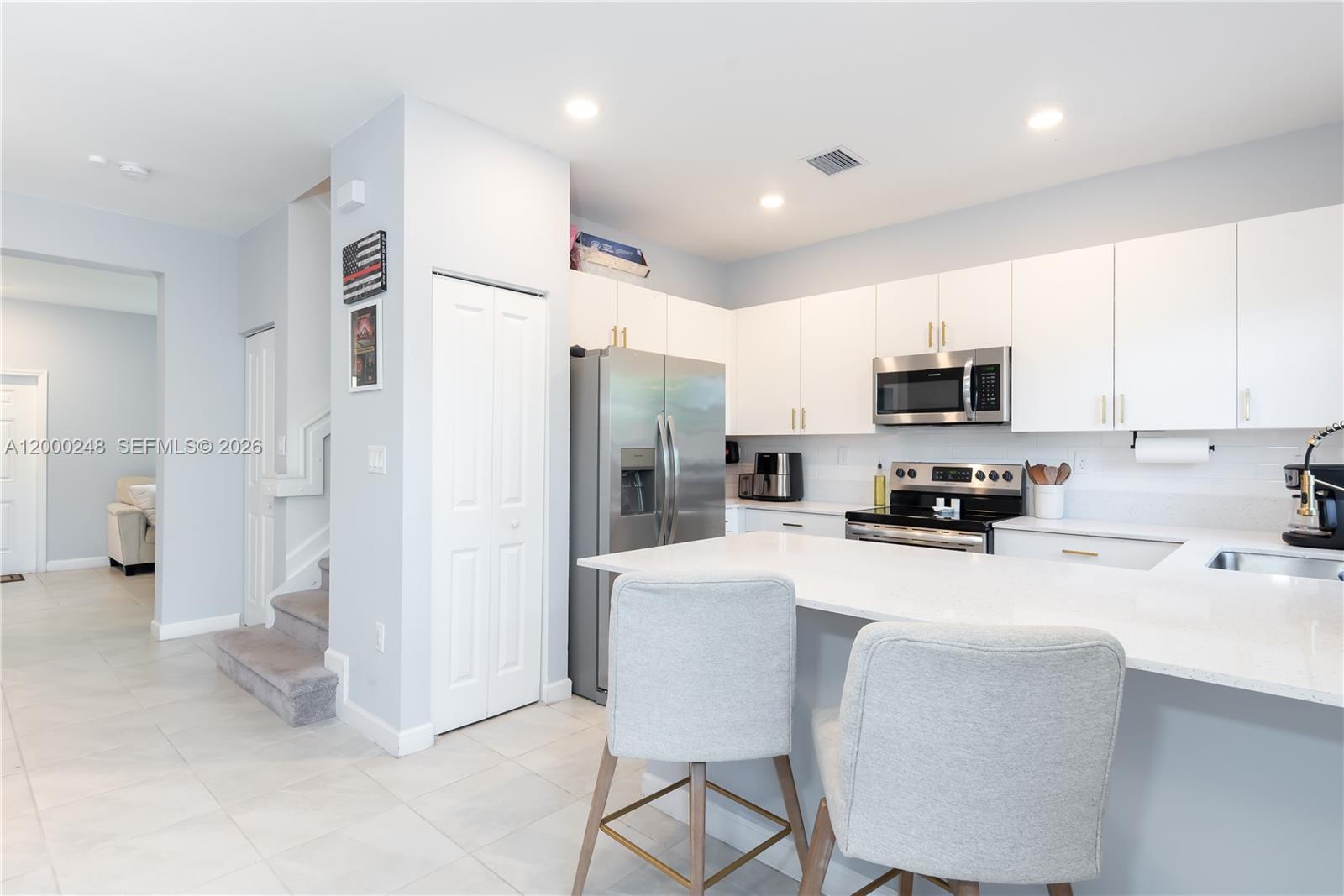 ENCLAVE SOUTH PHASE 2 - Residential