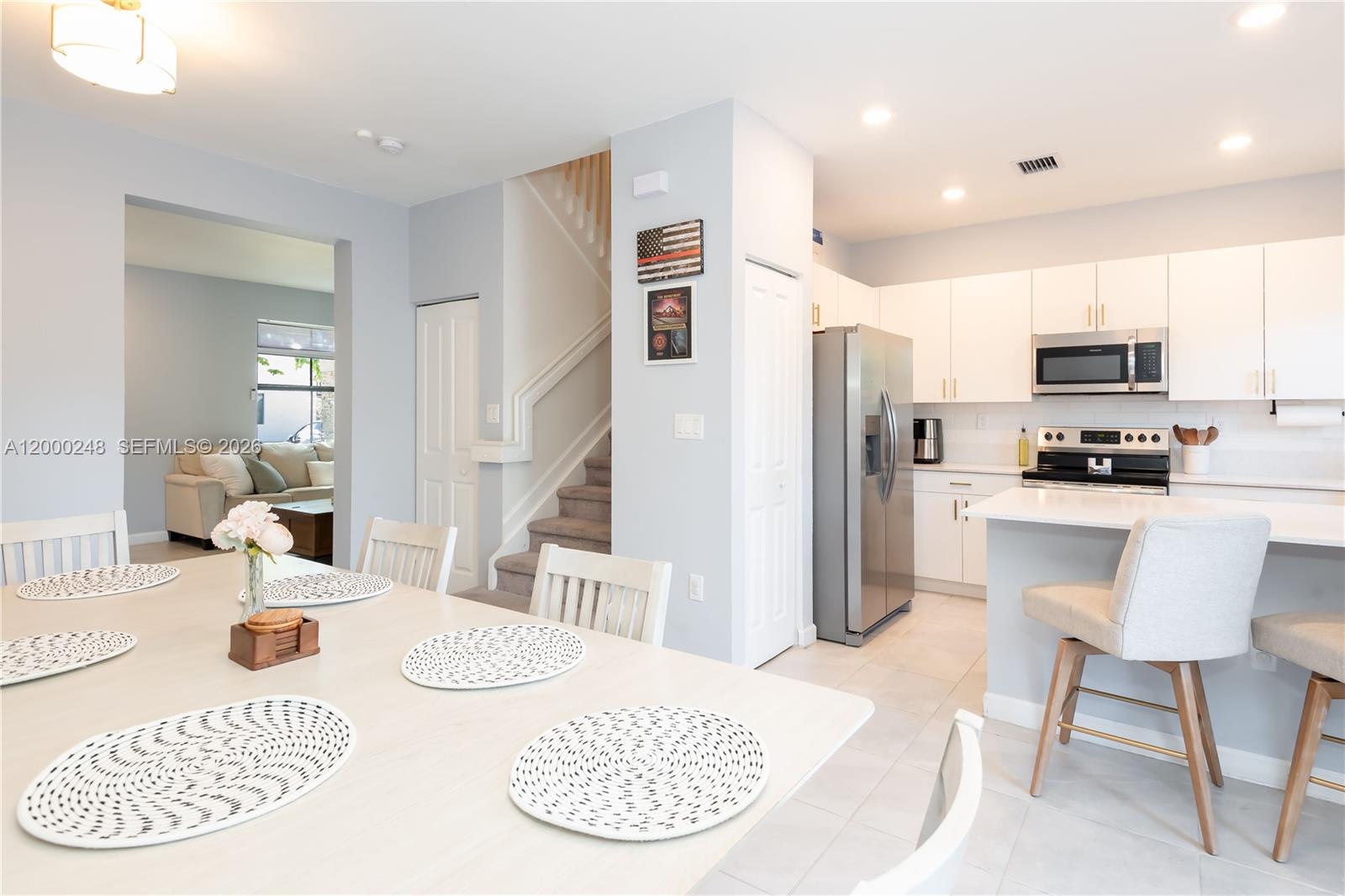 ENCLAVE SOUTH PHASE 2 - Residential