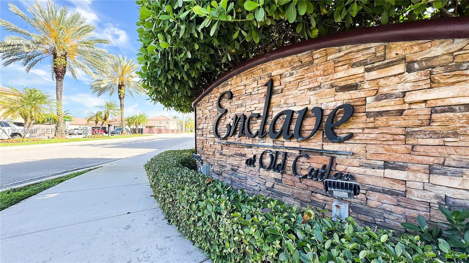 ENCLAVE SOUTH PHASE 2 - Residential