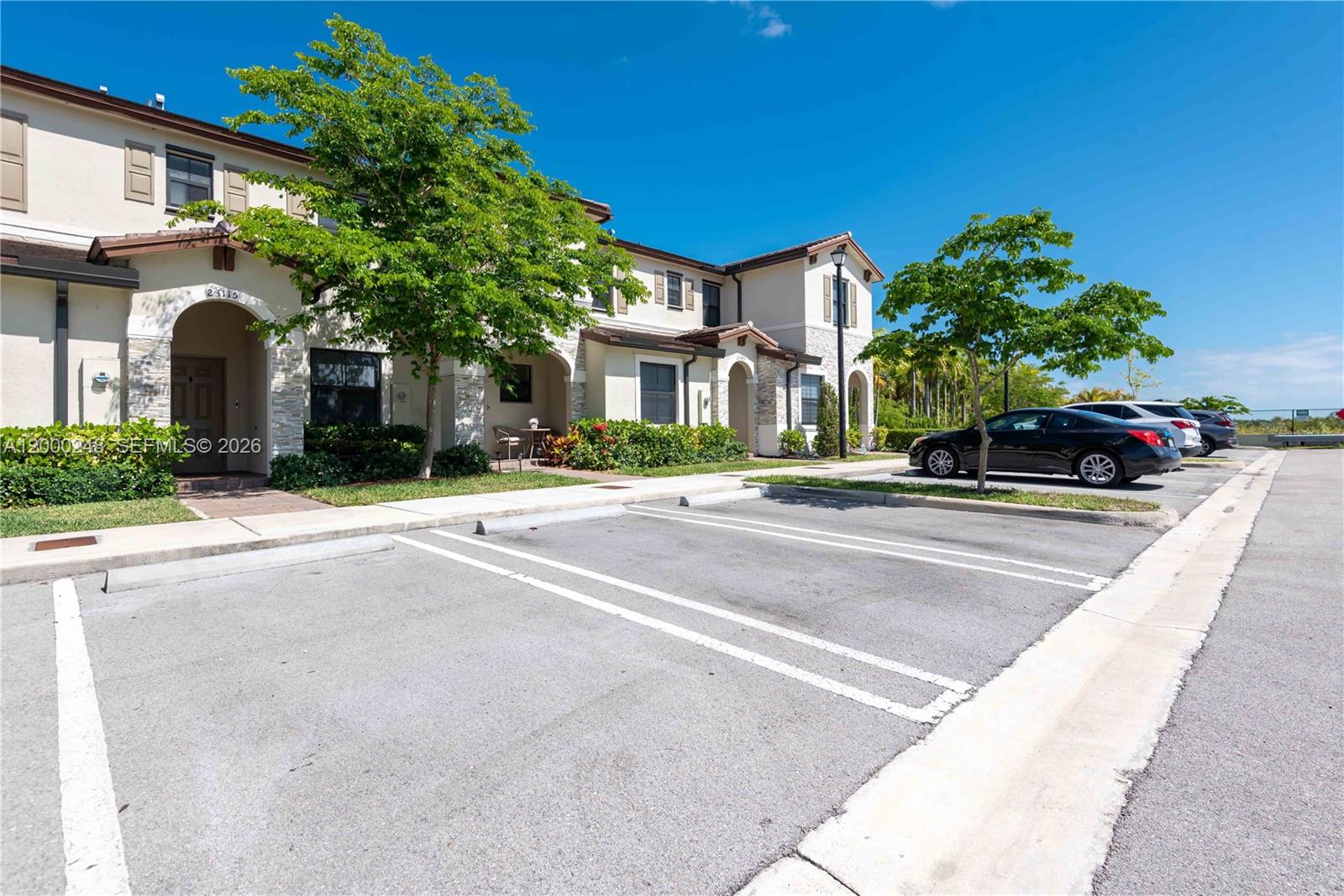 ENCLAVE SOUTH PHASE 2 - Residential