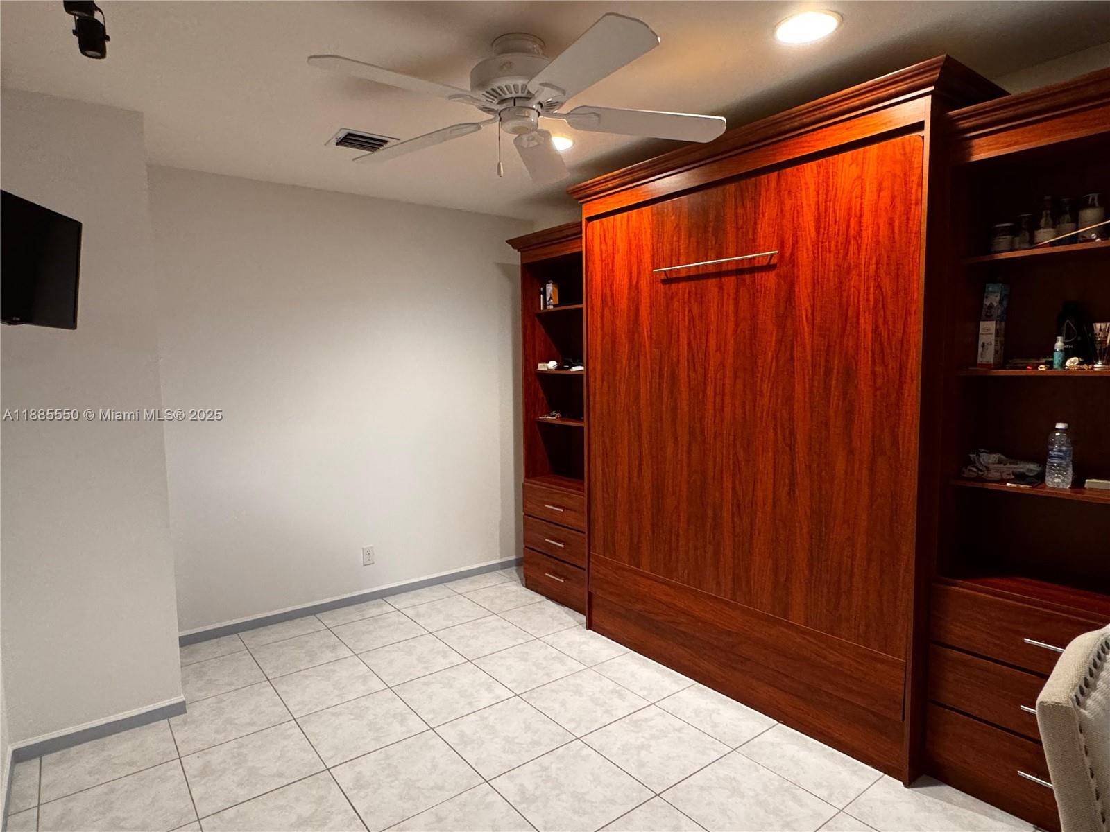 JONES PAR D - Residential