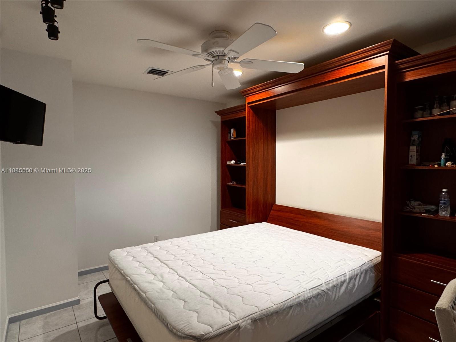 JONES PAR D - Residential