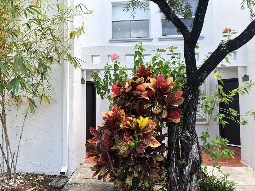 Live in style in the heart of Doral! This spacious first-floor 1BD/1.5BA apartment in a gated community offers comfort, privacy, and convenience. Enjoy a bright modern kitchen with breakfast nook, large living-dining area, and a private patio overlooking the canal. The bedroom features an ensuite bath and his & hers closets. Washer/dryer inside, tiled floors, and assigned parking. Community amenities include pool, gym, clubhouse, tennis, and racquetball courts. Close to restaurants, shops, and Miami International Airport. Available now—schedule your private tour today!