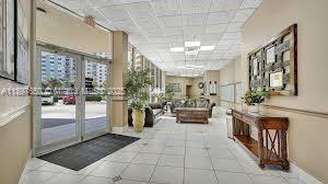 IMPERIAL TOWERS CONDO - Residential