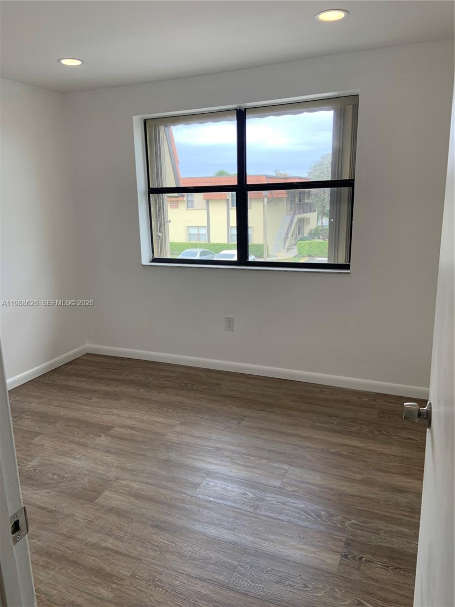 PALM PLACE CONDO - Residential Lease