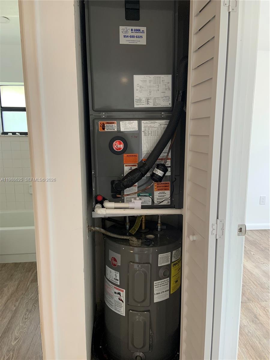 PALM PLACE CONDO - Residential Lease