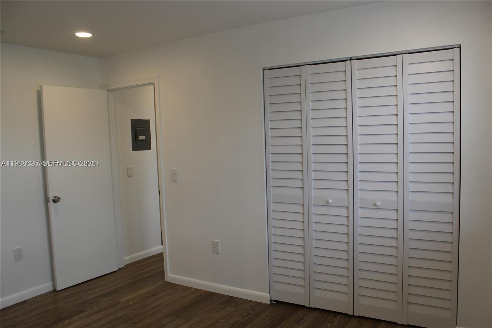 PALM PLACE CONDO - Residential Lease