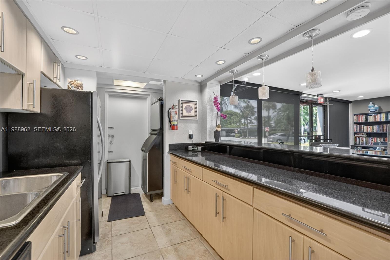 NOBEL POINT CONDO - Residential