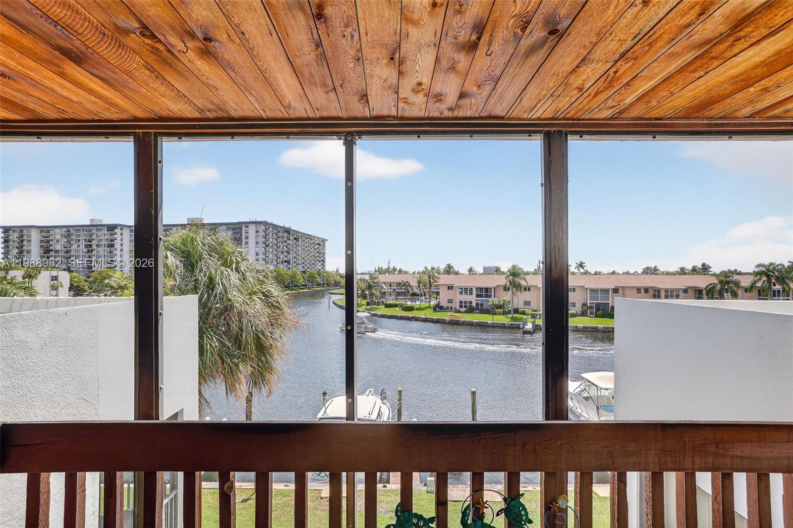 NOBEL POINT CONDO - Residential
