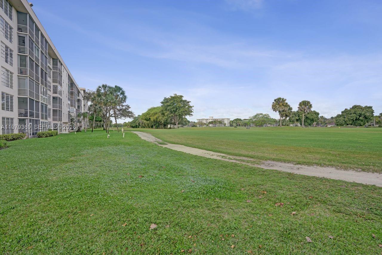 NO 14 PALM-AIRE COUNTRY C - Residential