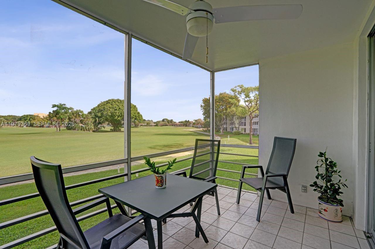 NO 14 PALM-AIRE COUNTRY C - Residential