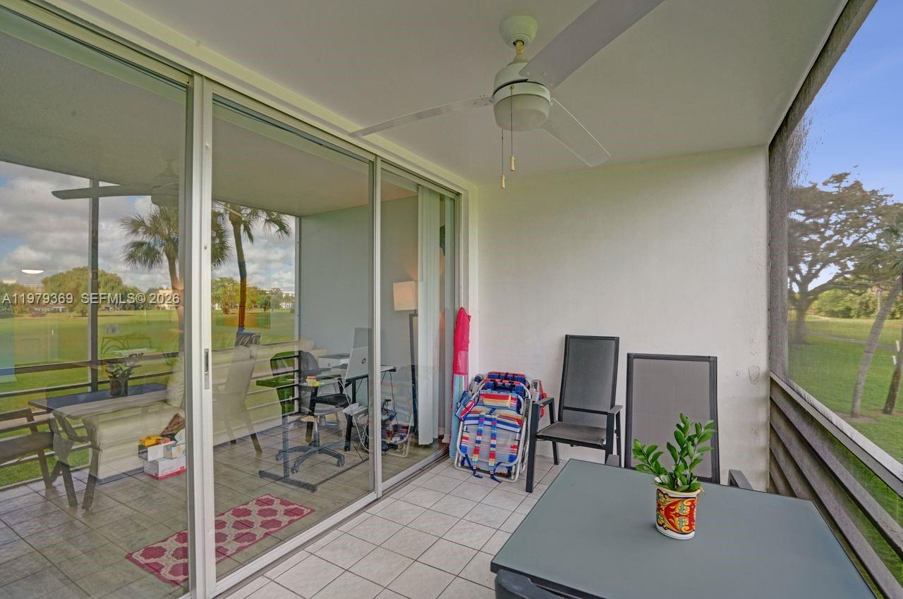 NO 14 PALM-AIRE COUNTRY C - Residential