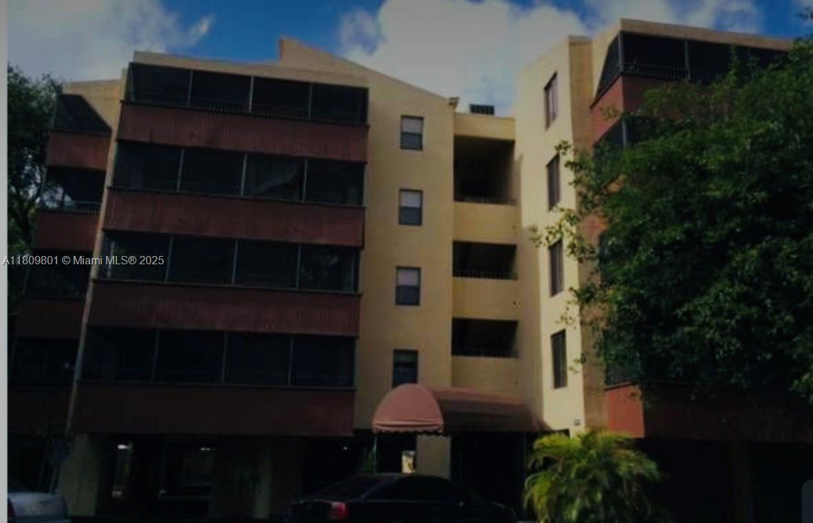 Rental Property at 16220 Nw 2nd Ave 213, Miami, Broward County, Florida - Bedrooms: 2 
Bathrooms: 2  - $2,200 MO.