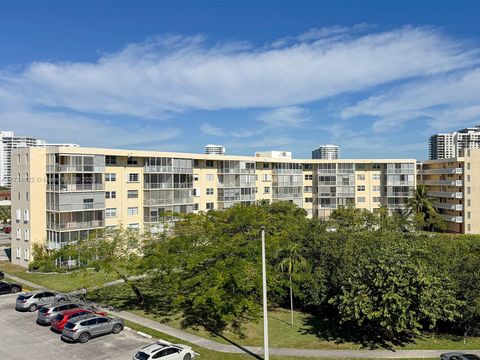 A home in Aventura