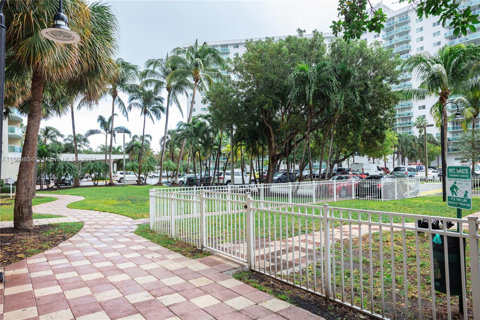 OCEANVIEW BUILDING A COND - Residential