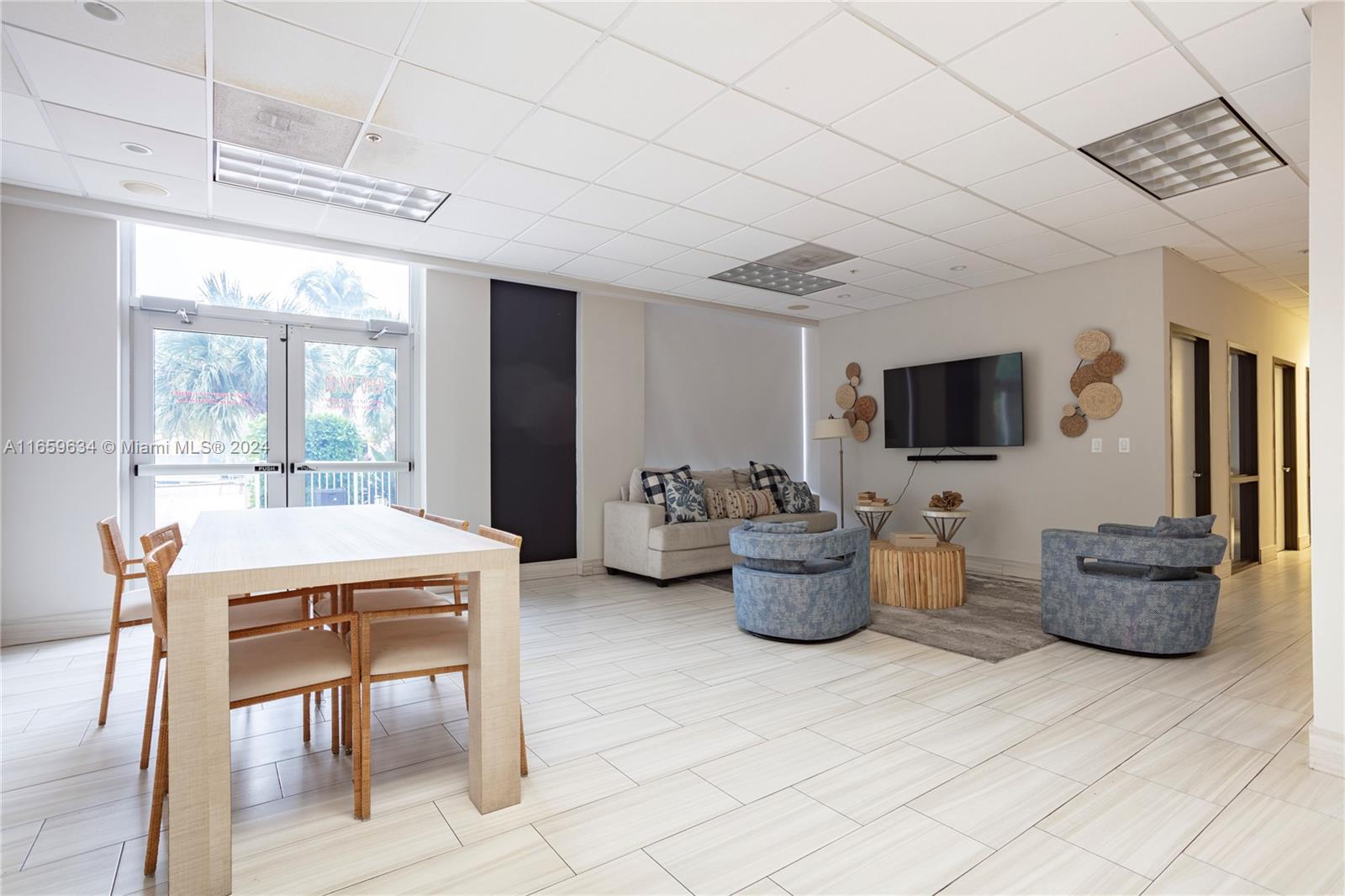 OCEANVIEW BUILDING A COND - Residential